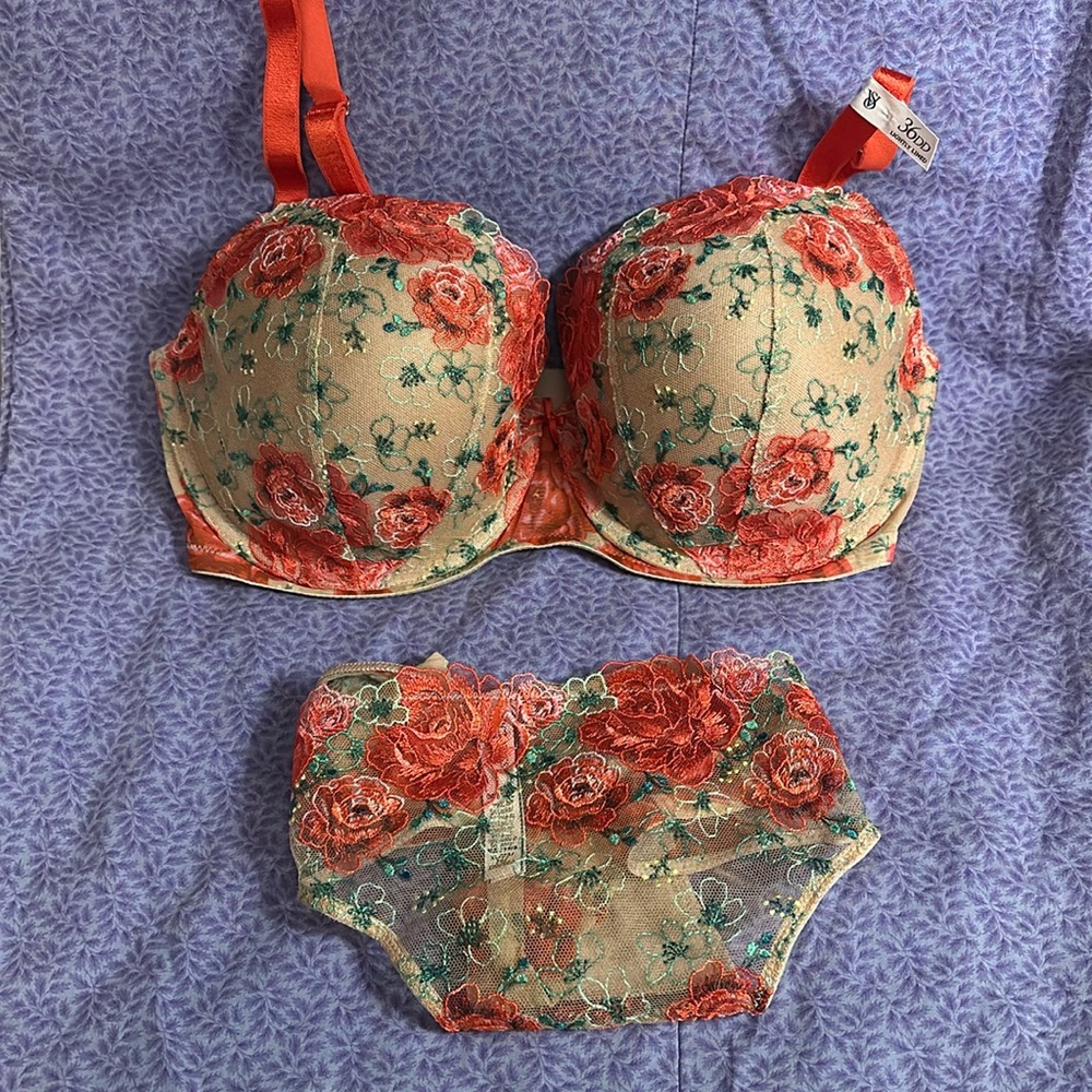 NEW Victorias Secret Dream Angels Floral Lace Bra and Panty